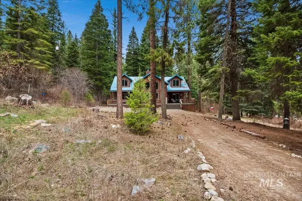 $1,100,000 | 28 Elk Run Drive, Garden Valley, ID 83622