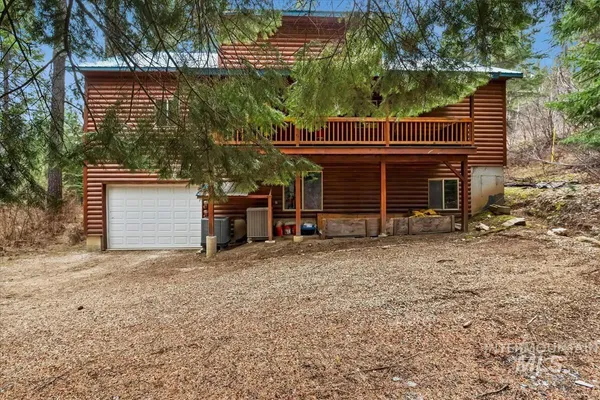 $1,100,000 | 28 Elk Run Drive, Garden Valley, ID 83622