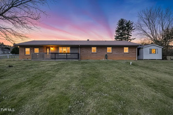 $449,990 | 2040 Warrensburg Road, Greeneville, TN 37743