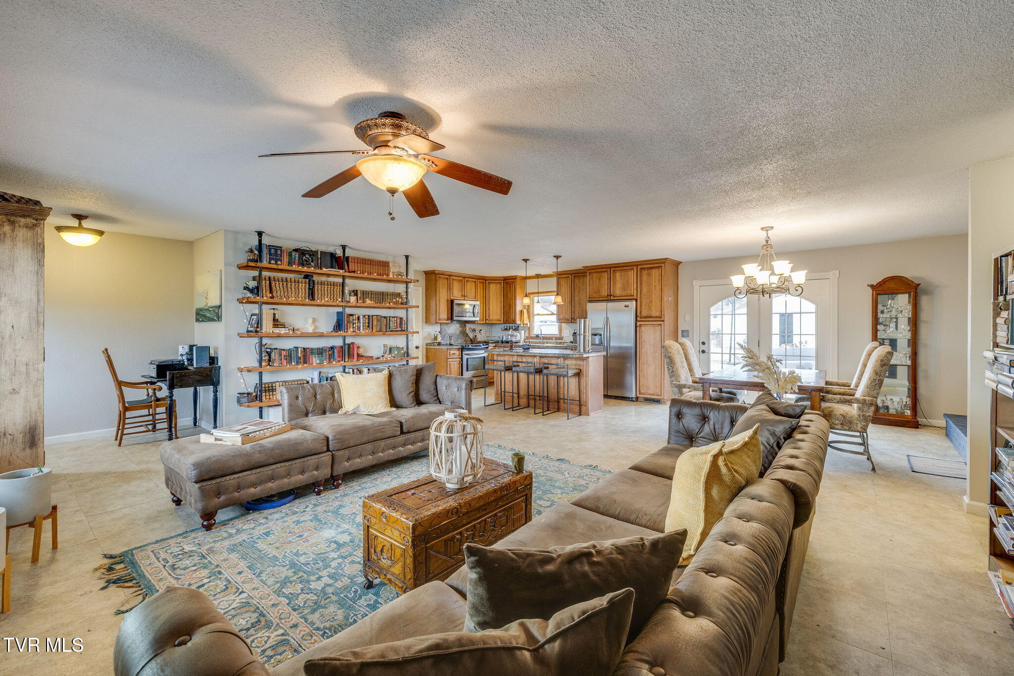 2040 Warrensburg Road Greeneville, TN 37743 - Photo 11 of 49 009