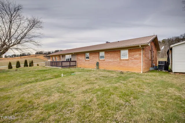 $449,990 | 2040 Warrensburg Road, Greeneville, TN 37743