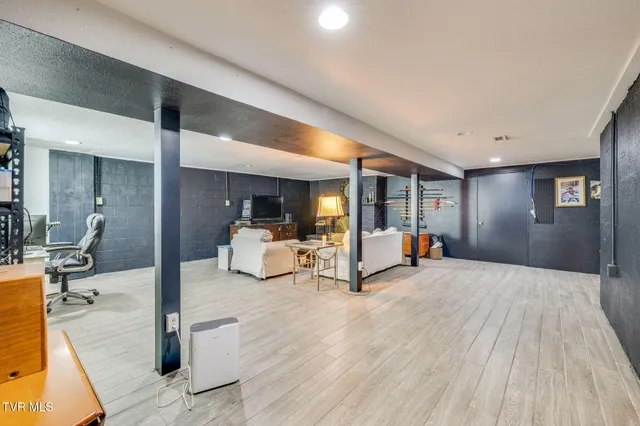 $449,990 | 2040 Warrensburg Road, Greeneville, TN 37743