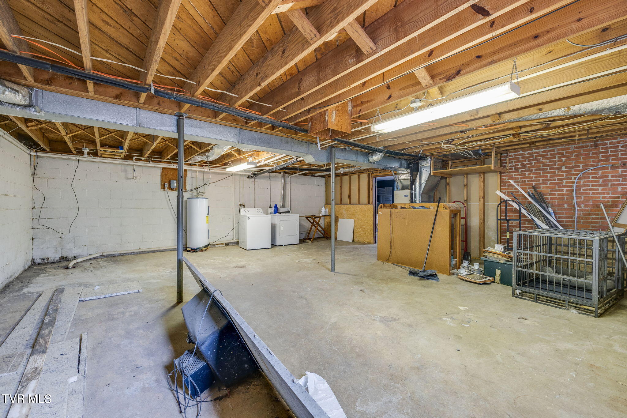 2040 Warrensburg Road Greeneville, TN 37743 - Photo 36 of 49 034