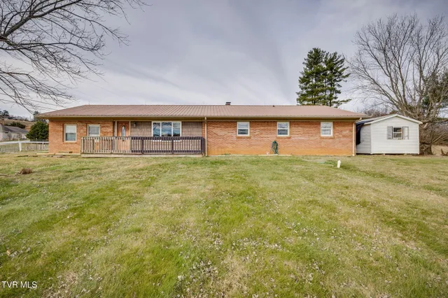 $449,990 | 2040 Warrensburg Road, Greeneville, TN 37743