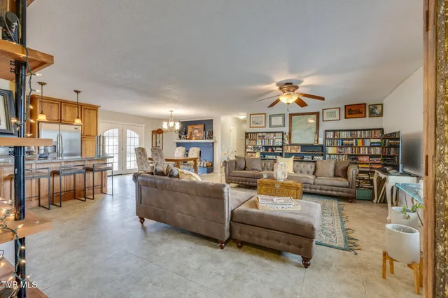 $449,990 | 2040 Warrensburg Road, Greeneville, TN 37743