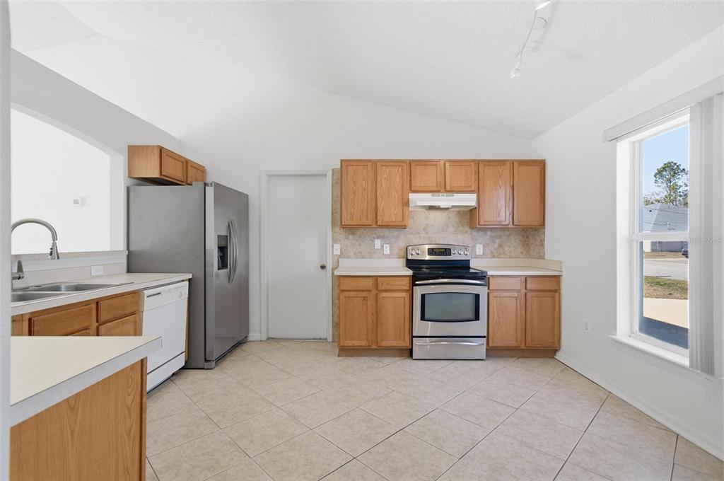 80 Providence Lane Palm Coast, FL 32164 - Photo 6 of 40