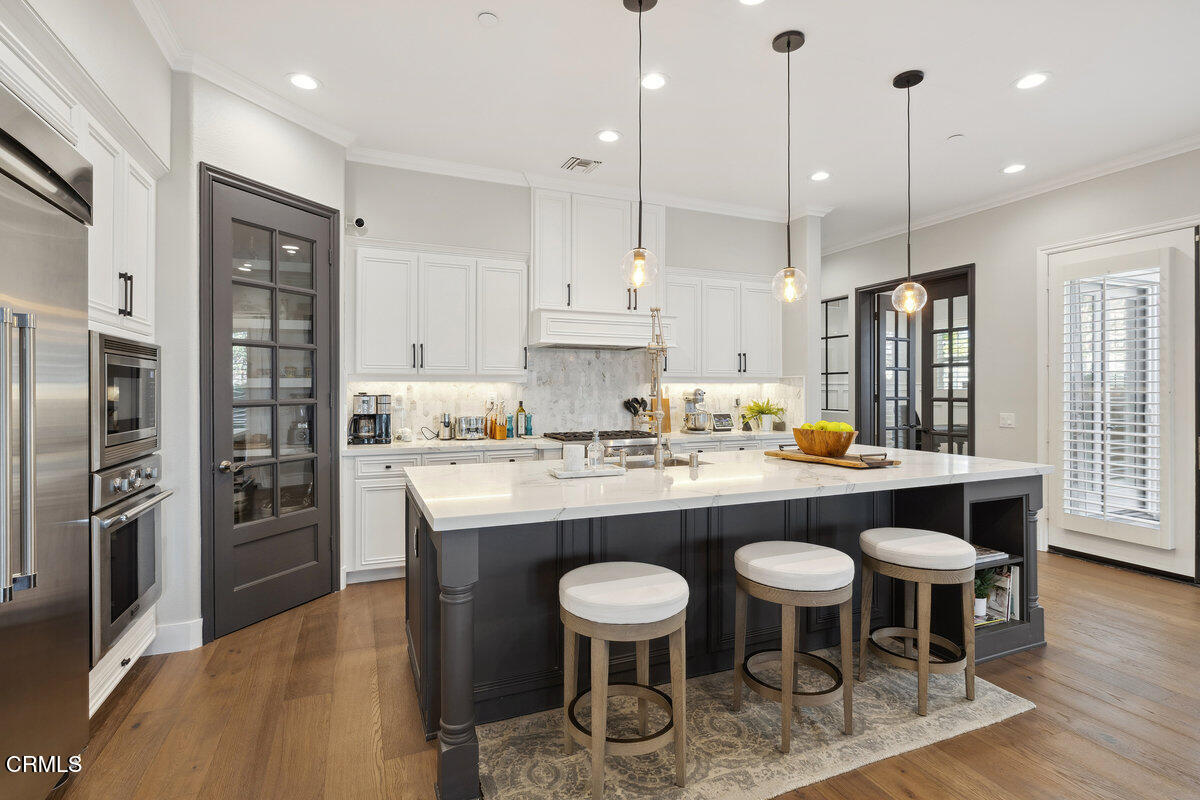 4111 Adriatic Street Oxnard, CA 93035 - Photo 4 of 42 026_cjp_0426_299