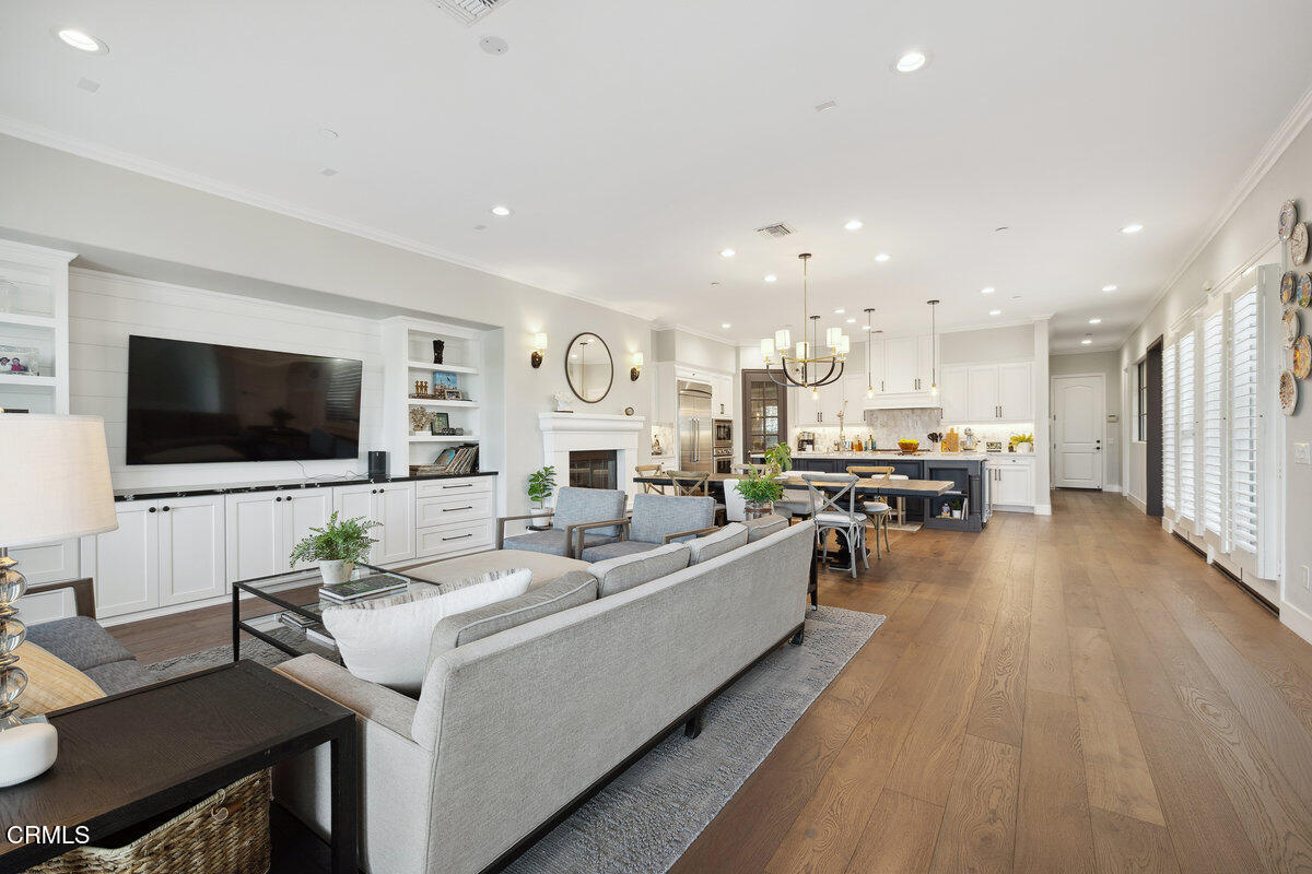 4111 Adriatic Street Oxnard, CA 93035 - Photo 7 of 42 017_cjp_0380_947