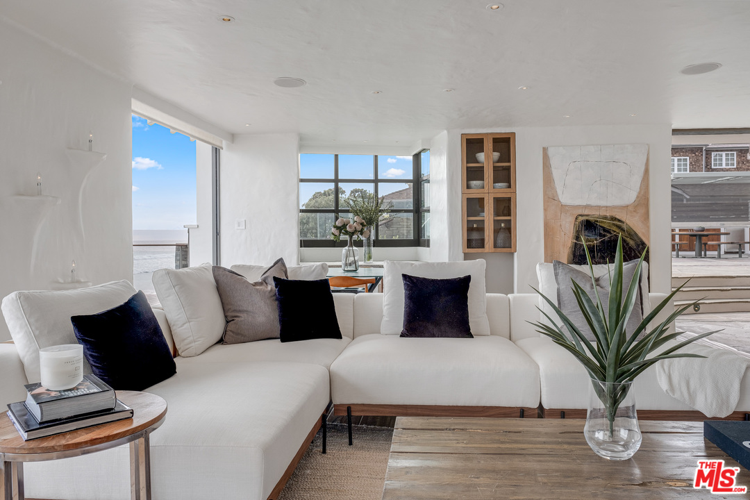 31360 Broad Beach Road Malibu, CA 90265 - Photo 11 of 28