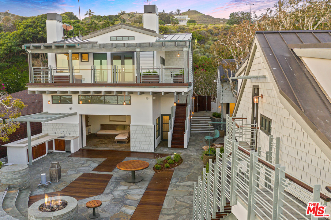 31360 Broad Beach Road Malibu, CA 90265 - Photo 3 of 28