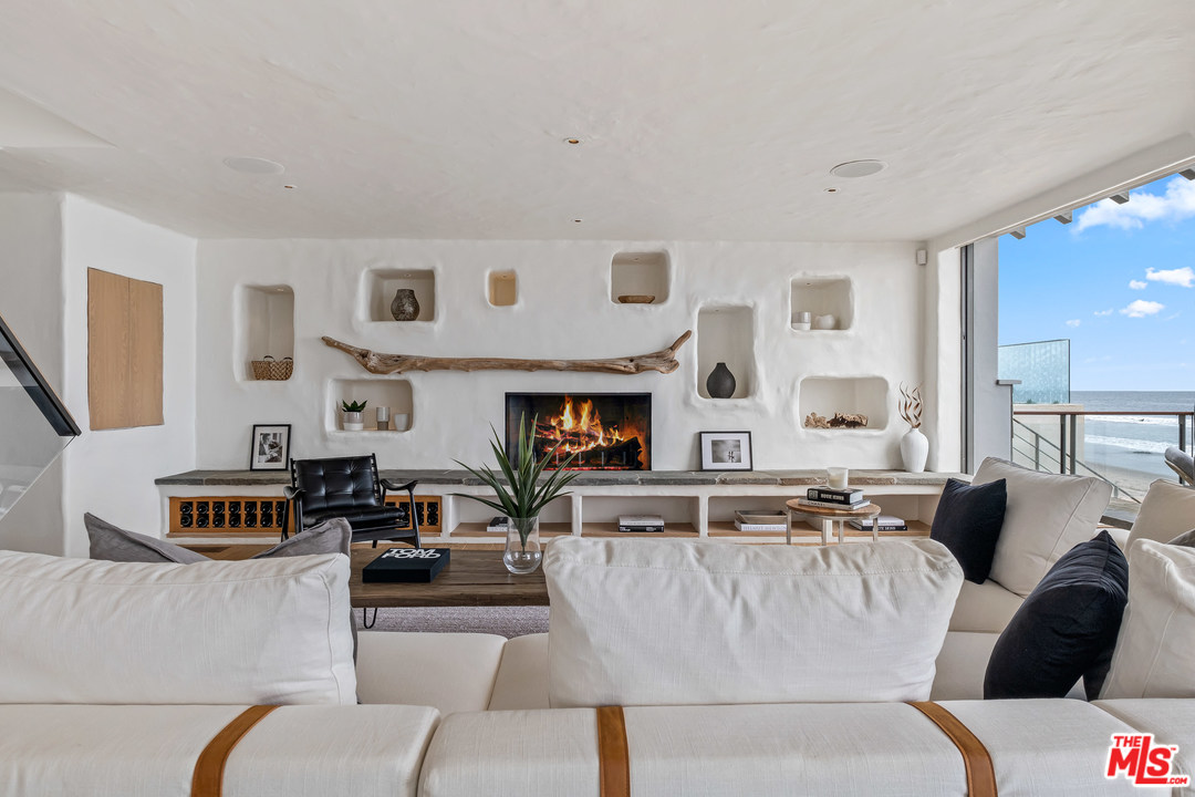 31360 Broad Beach Road Malibu, CA 90265 - Photo 6 of 28