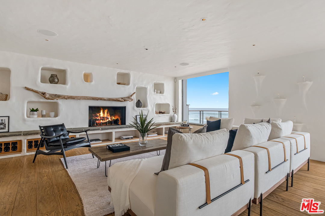 31360 Broad Beach Road Malibu, CA 90265 - Photo 10 of 28