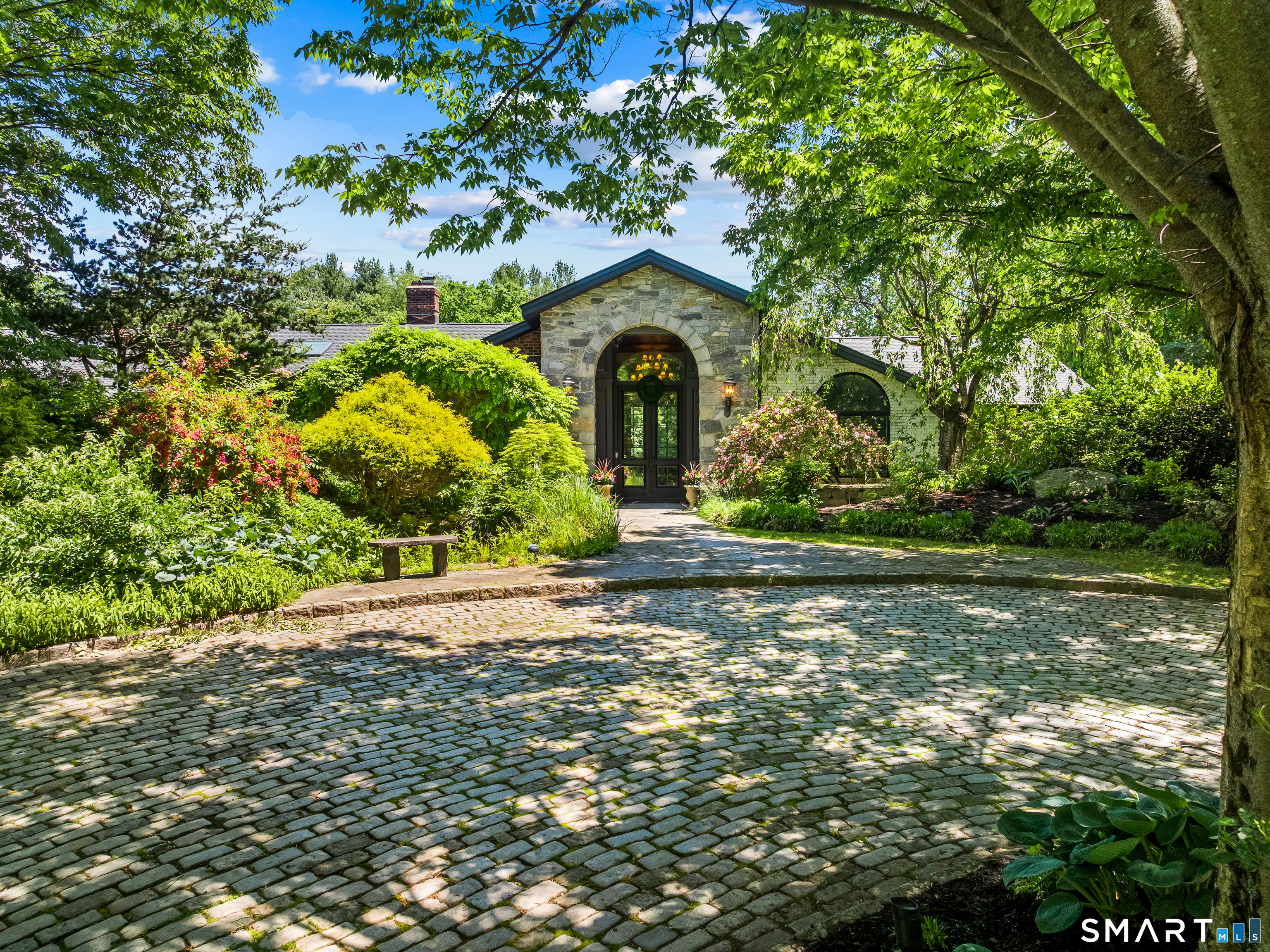 224 Wilson Road Easton, CT 06612 - Photo 2 of 35 Gallery Image 2