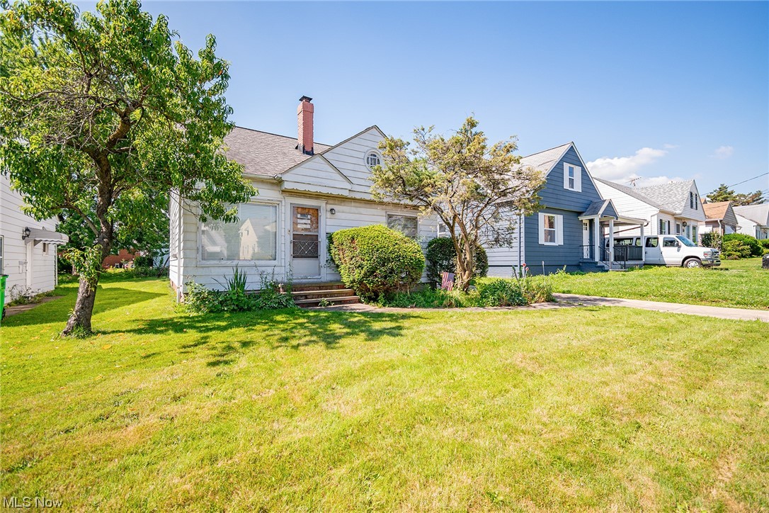 11000 McCracken Road Cleveland, OH 44125 - Photo 2 of 32