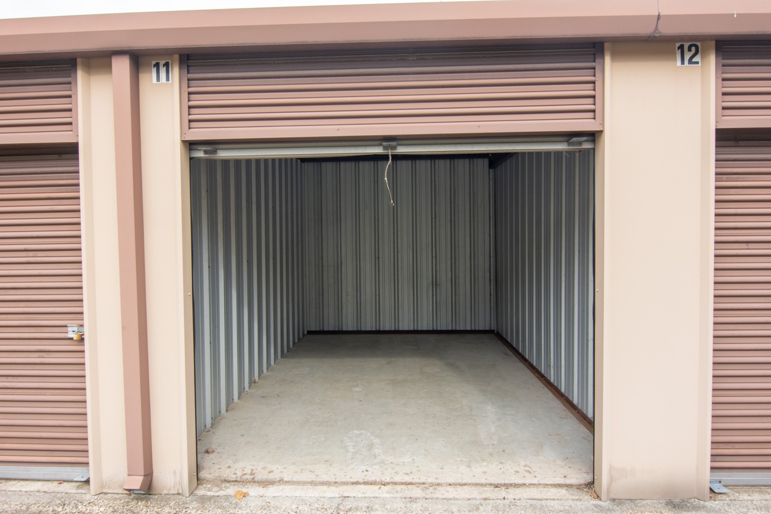 8819 Dowdell Road Tomball, TX 77375 - Photo 9 of 17