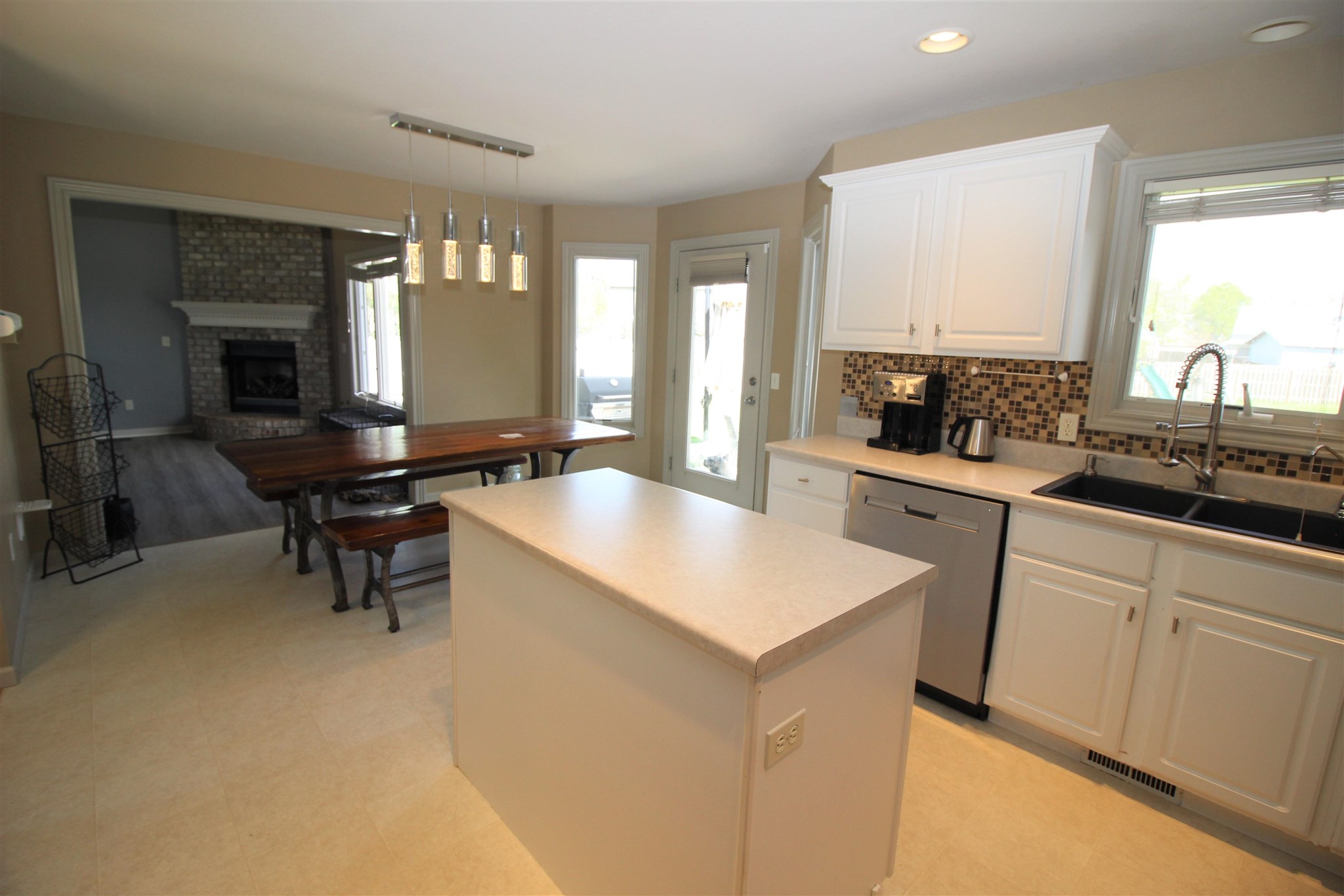 15906 Thunderbird Road Huntertown, IN 46748 - Photo 11 of 29 Gallery Image 11
