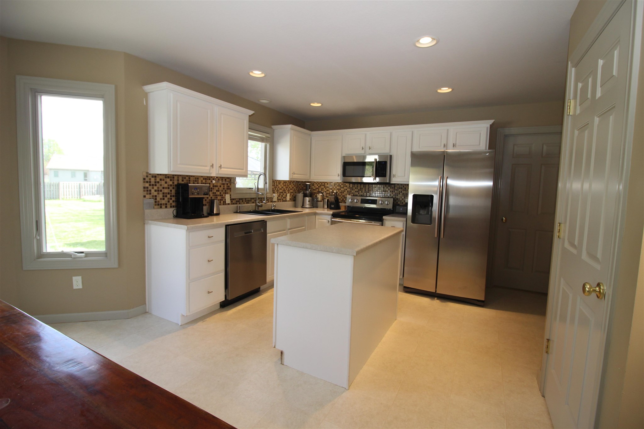 15906 Thunderbird Road Huntertown, IN 46748 - Photo 8 of 29 Gallery Image 8