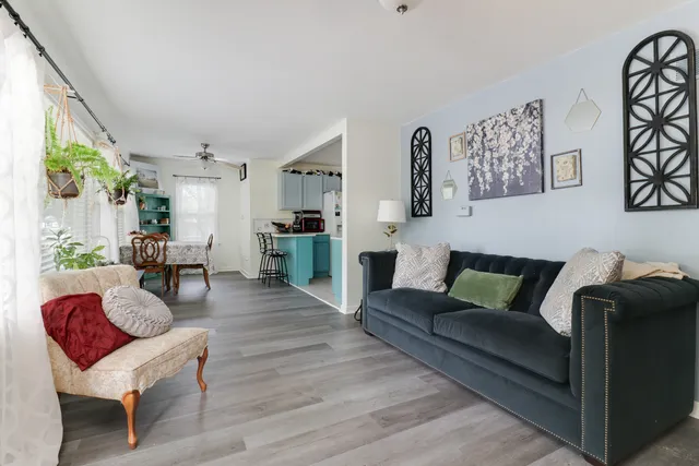 $186,000 | 725 Sheridan Street, Chenoa, IL 61726