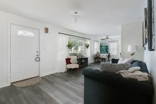 $186,000 | 725 Sheridan Street, Chenoa, IL 61726