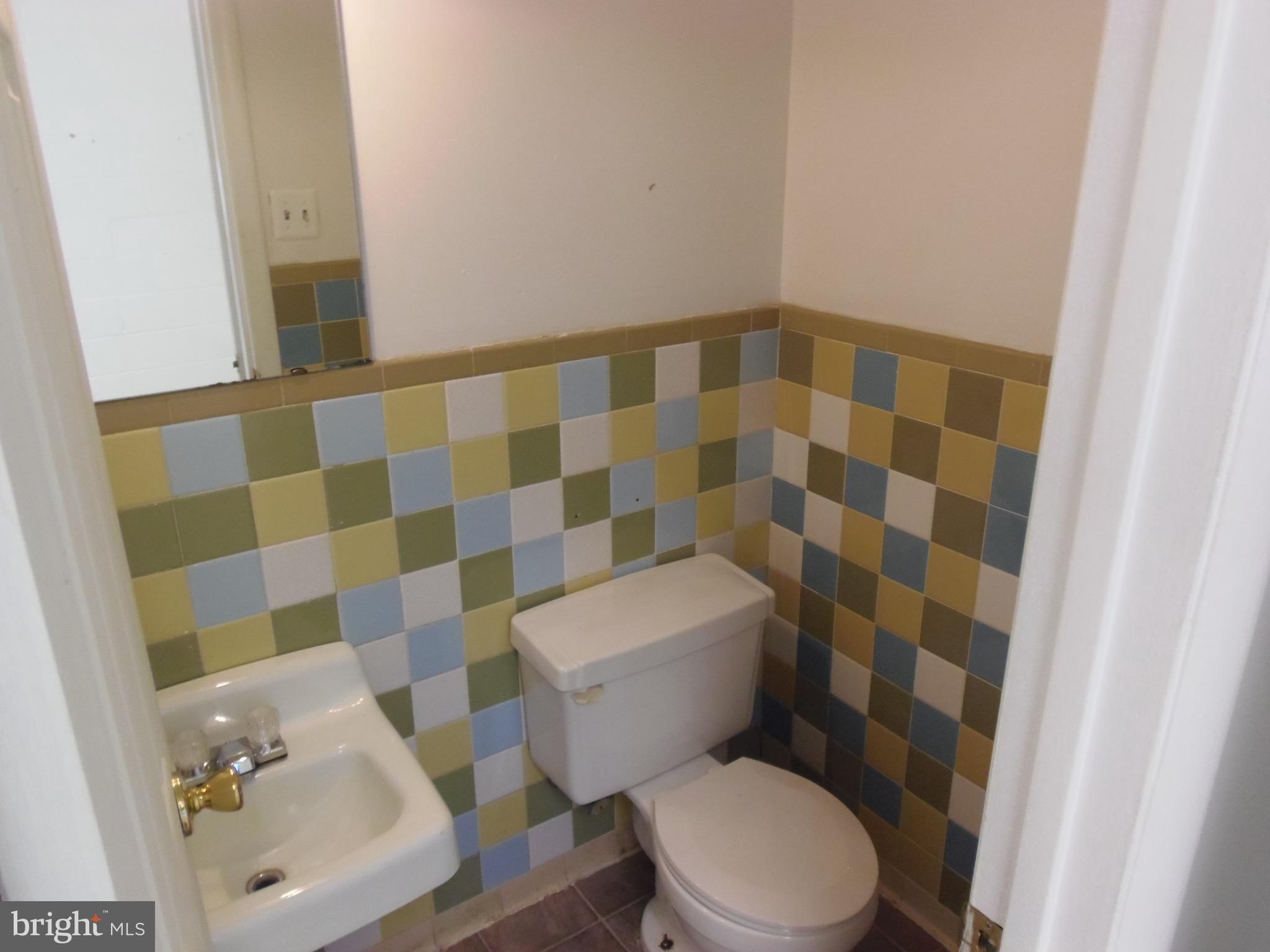 434 Ferry Road Fredericksburg, VA 22405 - Photo 14 of 19 Bath