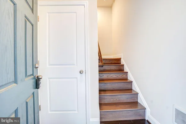 a view of entryway
