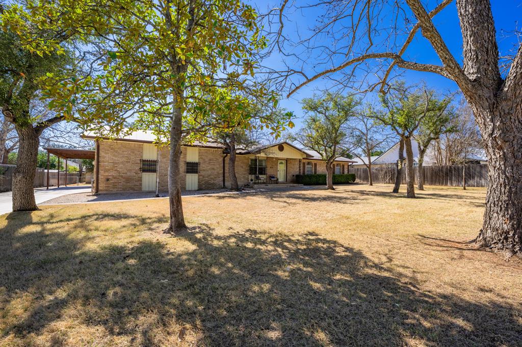 613 Harper Road Kerrville, TX 78028 - Photo 1 of 33