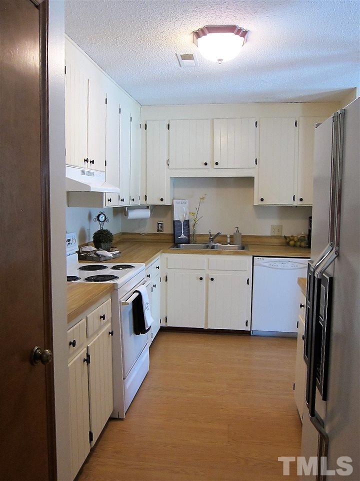 649 Bashford Road Raleigh, NC 27606 - Photo 6 of 23