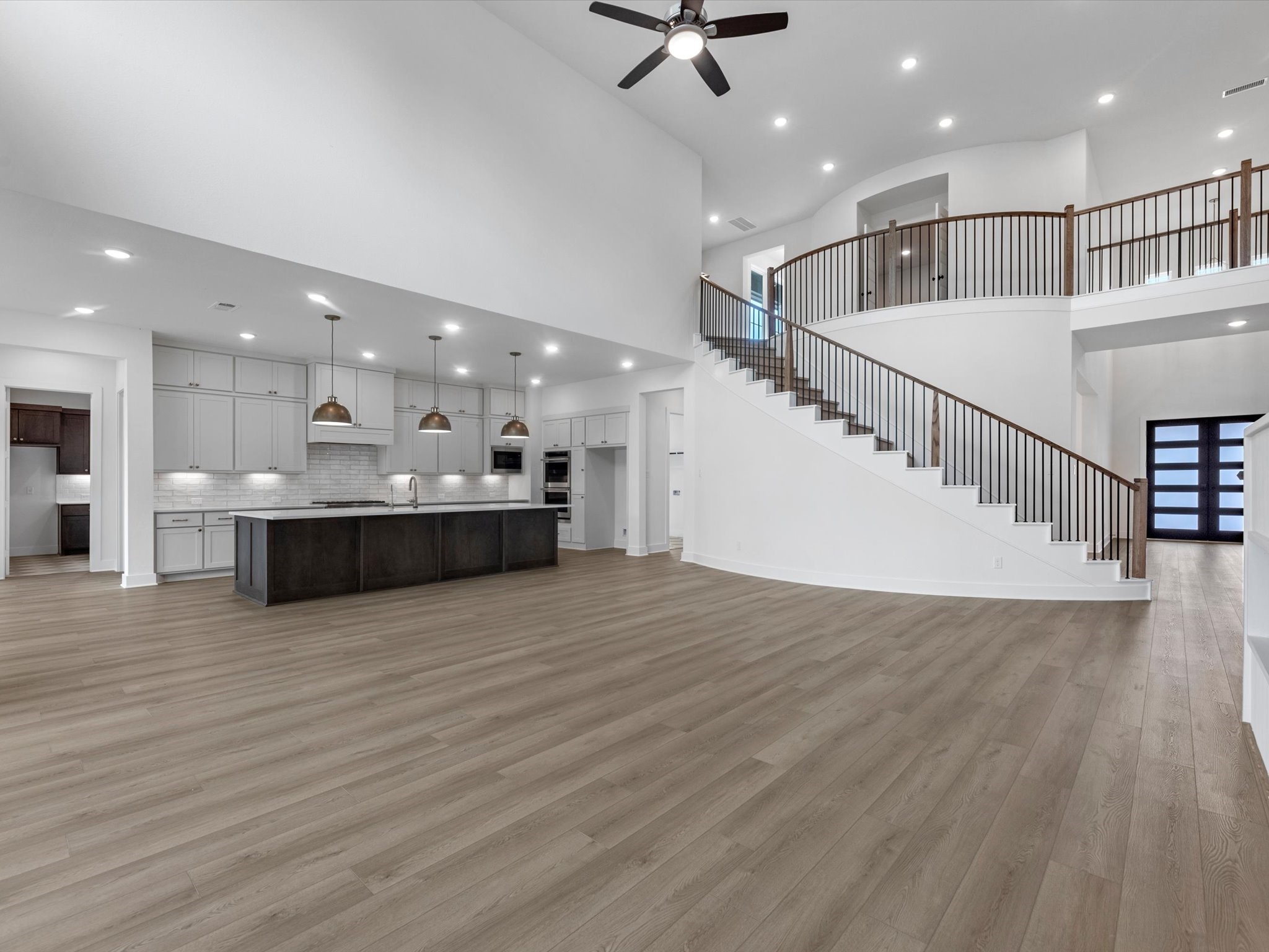 2119 Breezy Brk Court Rosharon, TX 77583 - Photo 7 of 29