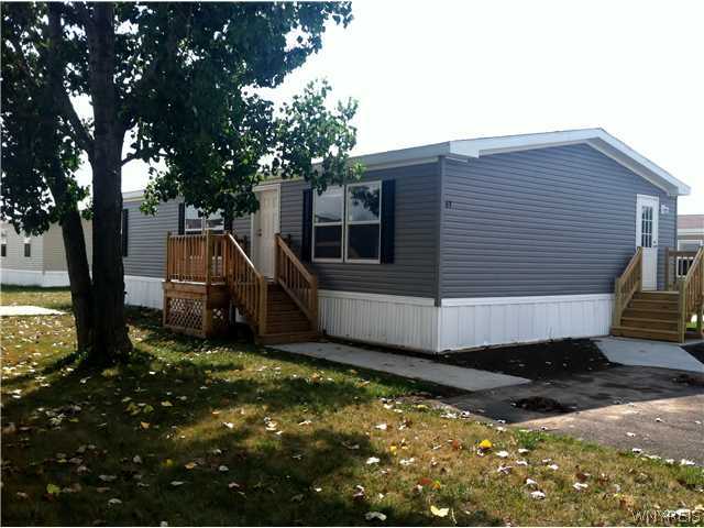 1774 Military Road, Unit 63 Tonawanda, NY 14217 - Photo 1 of 1 Exterior Front Welcome to 1774 Military #63!
