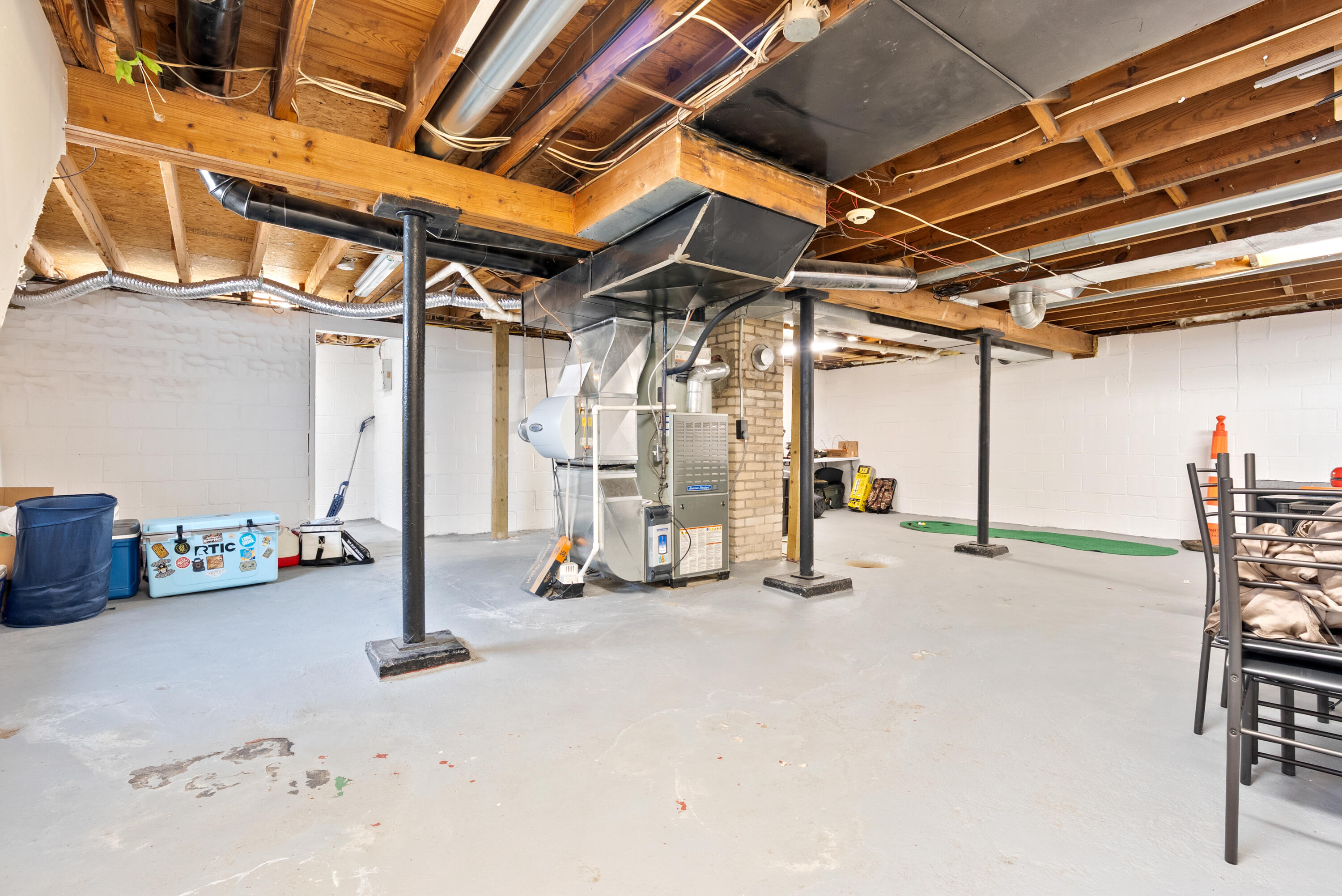 2211 Harding Avenue Lansing, MI 48910 - Photo 23 of 30 24-Media Jett - 19