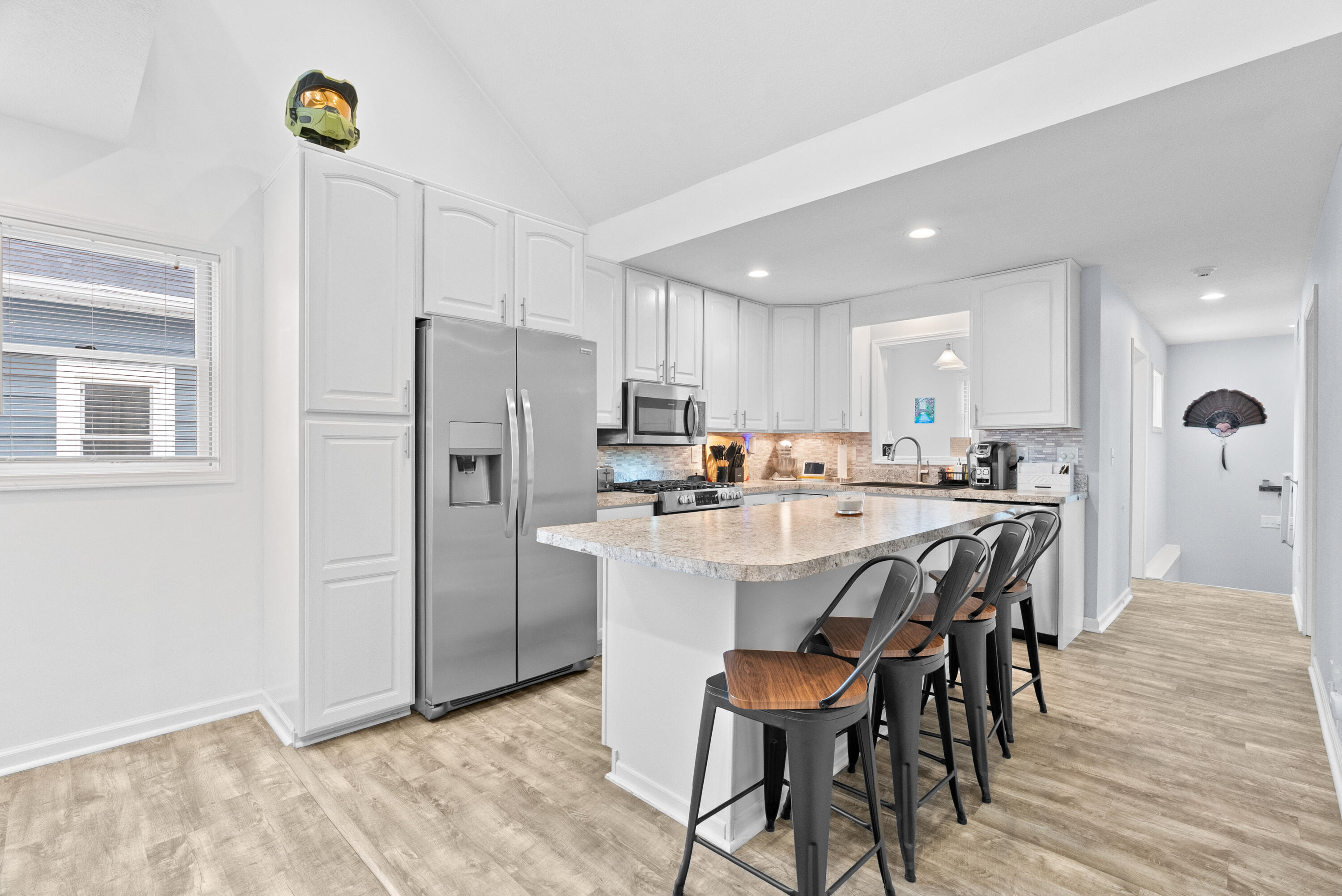 2211 Harding Avenue Lansing, MI 48910 - Photo 7 of 30 12-Media Jett - 07