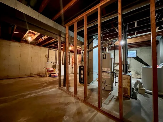 $235,000 | 1754 East 1310th Road, Lawrence, KS 66044