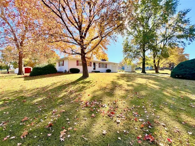$235,000 | 1754 East 1310th Road, Lawrence, KS 66044