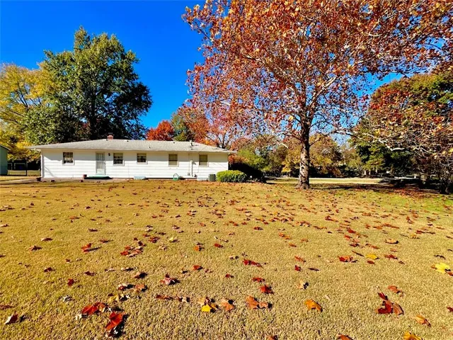 $235,000 | 1754 East 1310th Road, Lawrence, KS 66044