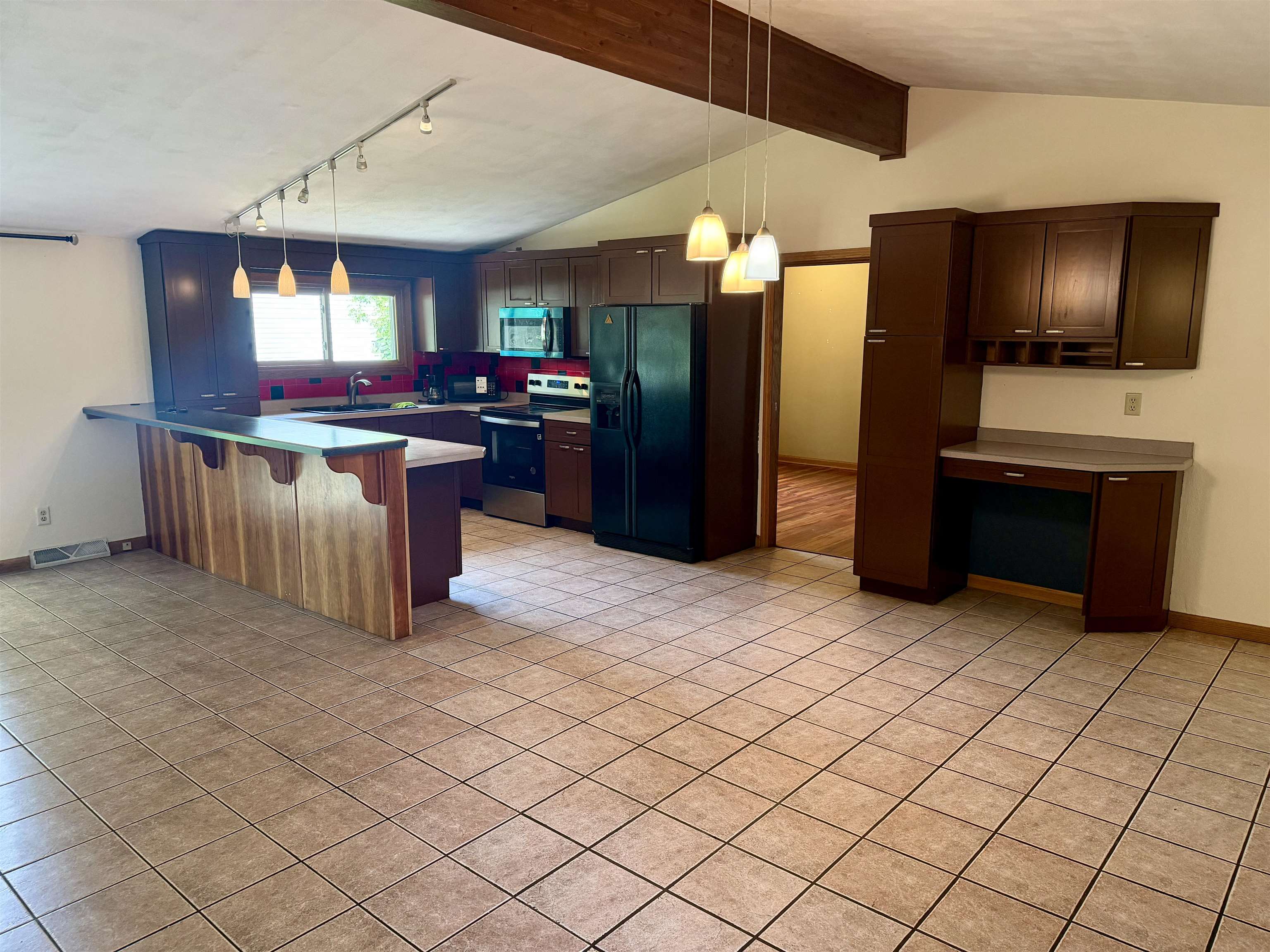 1475 Pineview Drive Reedsburg, WI 53959 - Photo 2 of 44