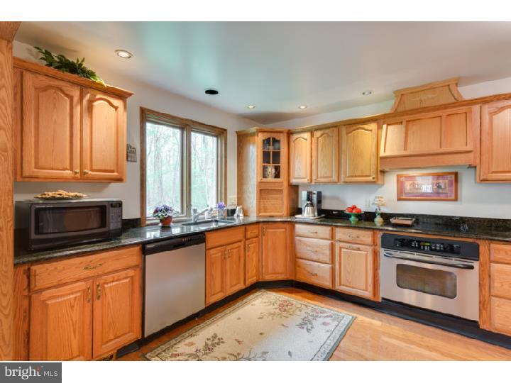 164 Burrs Mill Road Southampton, NJ 08088 - Photo 3 of 25 Kitchen