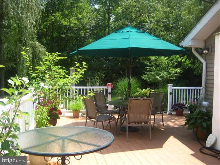 164 Burrs Mill Road Southampton, NJ 08088 - Photo 22 of 25 Deck