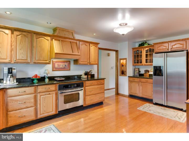 164 Burrs Mill Road Southampton, NJ 08088 - Photo 4 of 25 Kitchen
