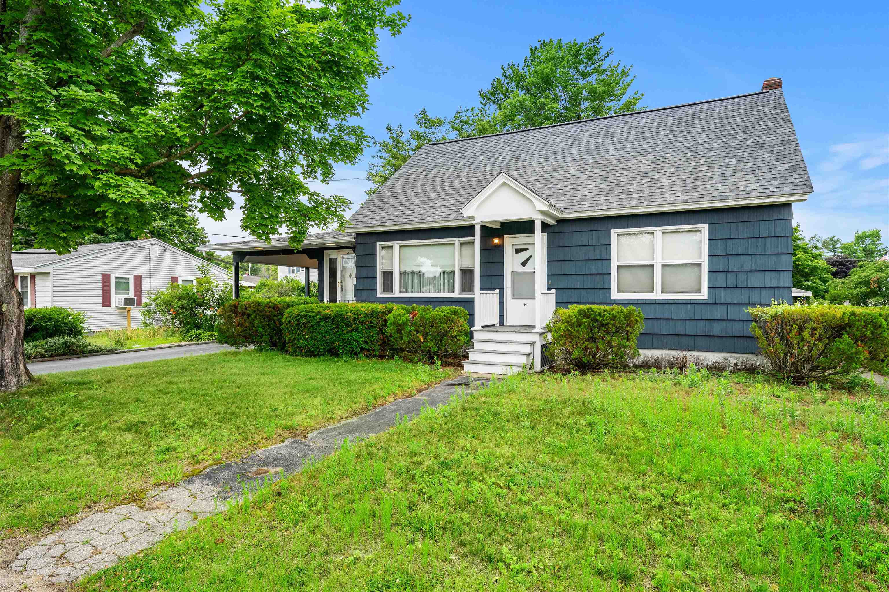 24 Plummer Street Goffstown, NH 03102 - Photo 2 of 42