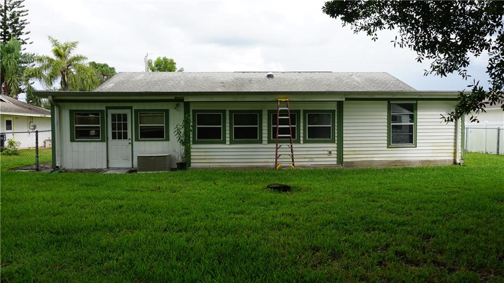 565 Southwest Cherryhill Road Port St. Lucie, FL 34953 - Photo 19 of 21 Gallery Image 19