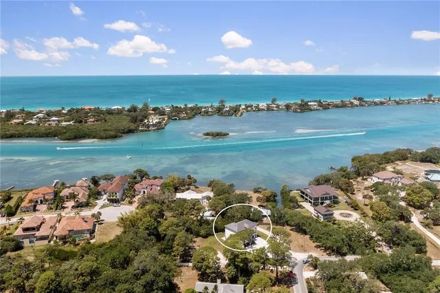 $1,999,000 | 327 Roberts Road, Nokomis, FL 34275