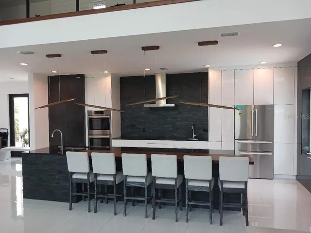 $1,999,000 | 327 Roberts Road, Nokomis, FL 34275