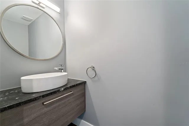 $1,999,000 | 327 Roberts Road, Nokomis, FL 34275