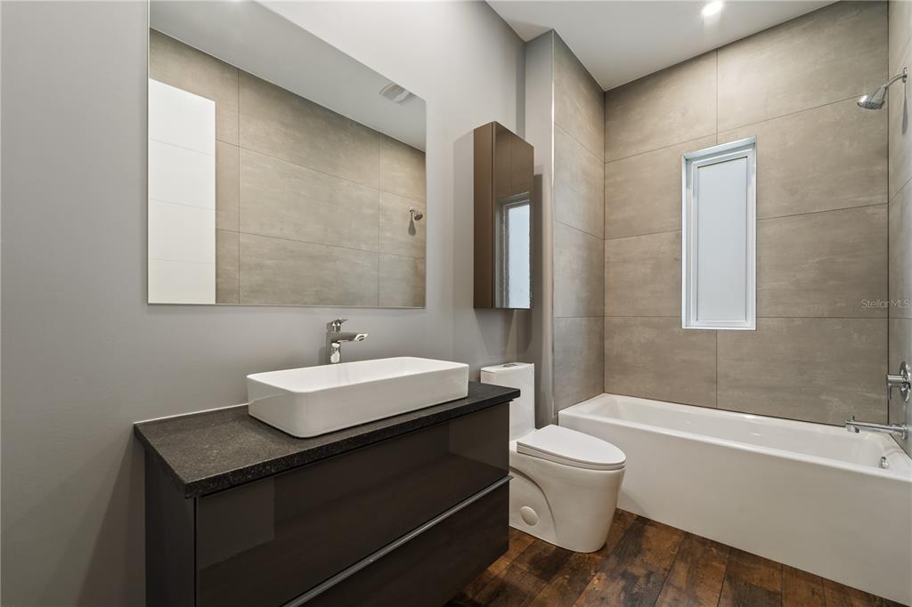 327 Roberts Road Nokomis, FL 34275 - Photo 36 of 59