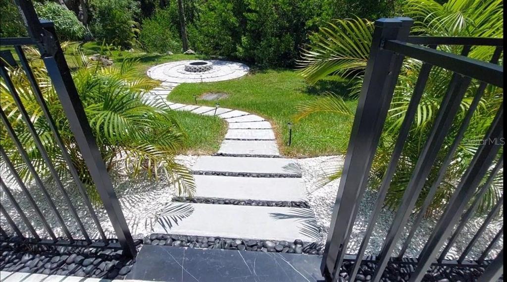 327 Roberts Road Nokomis, FL 34275 - Photo 43 of 59