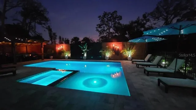 $1,999,000 | 327 Roberts Road, Nokomis, FL 34275