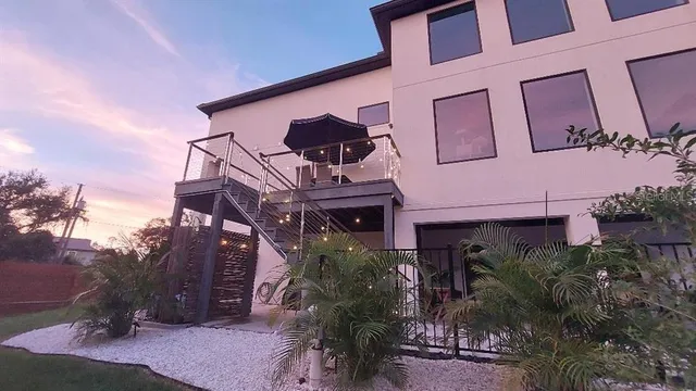 $1,999,000 | 327 Roberts Road, Nokomis, FL 34275