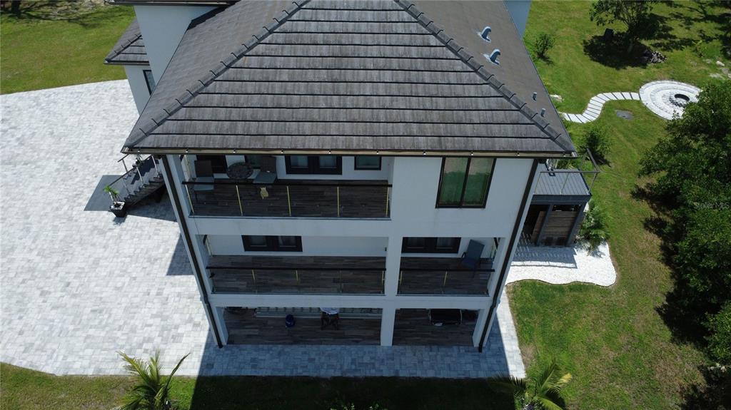 327 Roberts Road Nokomis, FL 34275 - Photo 8 of 59