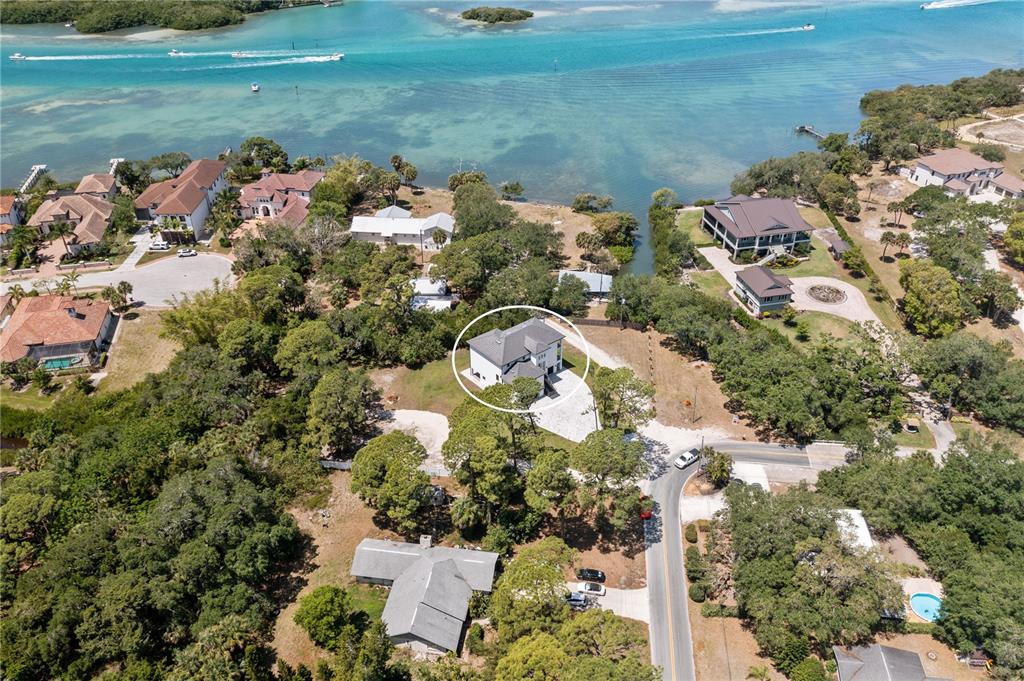 327 Roberts Road Nokomis, FL 34275 - Photo 9 of 59