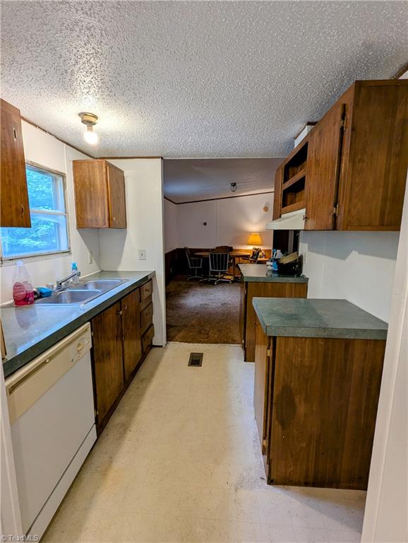 3636 Fall Creek Church Road Jonesville, NC 28642 - Photo 8 of 18 Kitchen